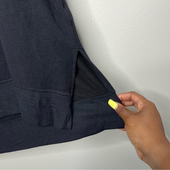 Athleta Women Sweatshirt Large Black Luxe Coastal Lounge Thumbholes Workout - Picture 8 of 11